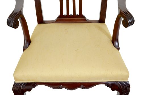 PAIR OF 19TH CENTURY CHIPPENDALE DESIGN MAHOGANY ARMCHAIRS - ADDITIONAL PHOTO 4