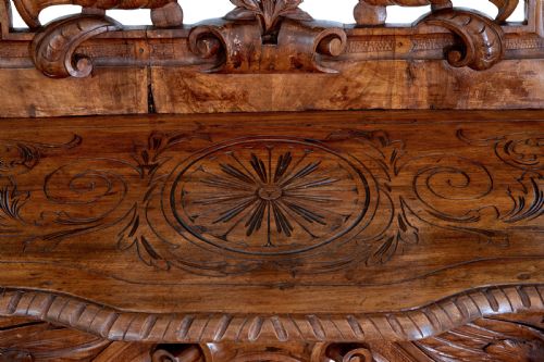 19TH CENTURY HEAVILY CARVED FLEMISH WALNUT DECORATIVE CHAIR - ADDITIONAL PHOTO 8