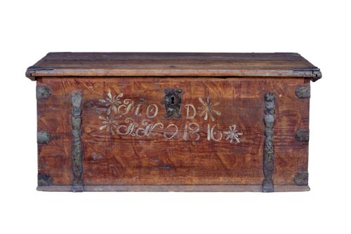 EARLY 19TH CENTURY SWEDISH PAINTED BLANKET BOX - ADDITIONAL PHOTO 2