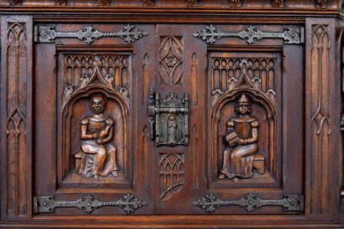 EARLY 20TH CENTURY CARVED OAK RENAISSANCE REVIVAL CUPBOARD - ADDITIONAL PHOTO 6