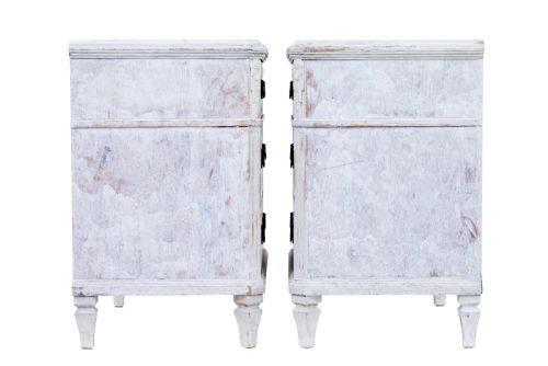 SWEDISH PAIR OF WHITE 19TH CENTURY PAINTED CHEST OF DRAWERS - ADDITIONAL PHOTO 3