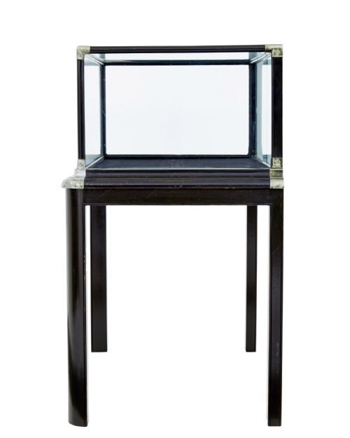 EARLY 20TH CENTURY AMERICAN DISPLAY CABINET BY QUINCY SHOWCASE WORKS ILLINOIS - ADDITIONAL PHOTO 2