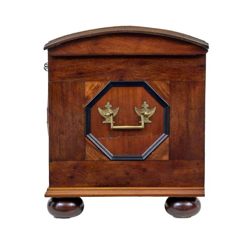 MID 19TH CENTURY PROFUSELY INLAID CONTINENTAL WALNUT DOME COFFER - ADDITIONAL PHOTO 2