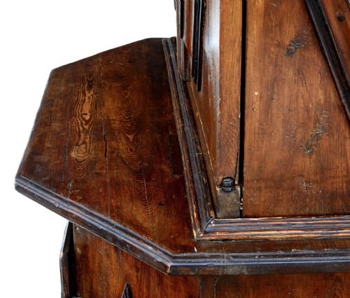 18TH CENTURY SCANDINAVIAN PINE BAROQUE CUPBOARD - ADDITIONAL PHOTO 6