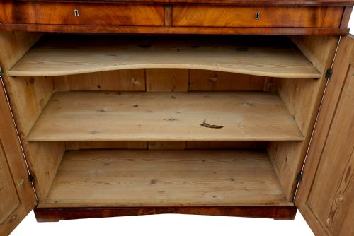 MID 19TH CENTURY DANISH FLAME MAHOGANY CABINET - ADDITIONAL PHOTO 6