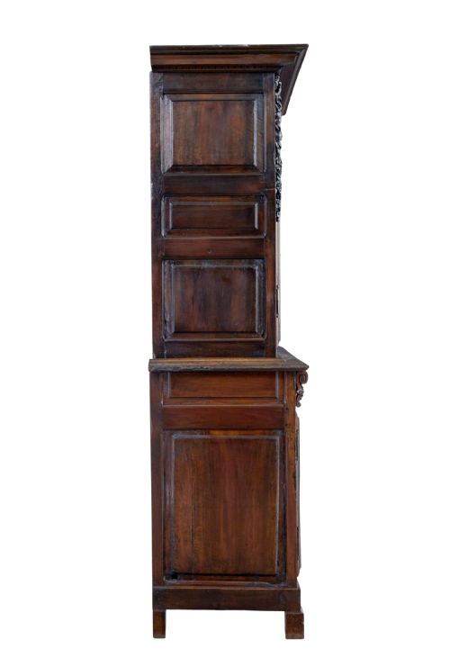 18TH CENTURY FRENCH CARVED WALNUT CUPBOARD - ADDITIONAL PHOTO 4