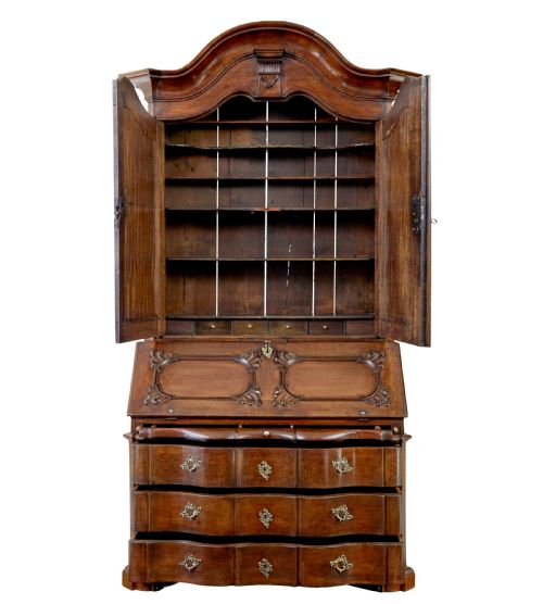18TH CENTURY NORWEGIAN CARVED OAK BUREAU BOOKCASE - ADDITIONAL PHOTO 2