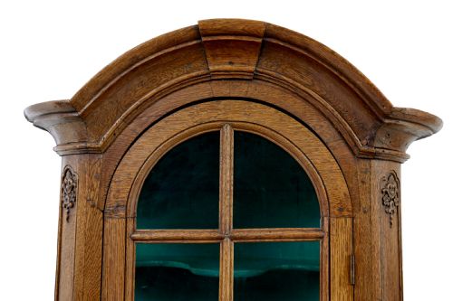 MID 19TH CENTURY GLAZED CARVED OAK LIGE CABINET - ADDITIONAL PHOTO 8