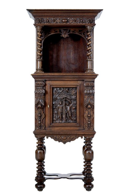 19TH CENTURY FLEMISH CARVED OAK HALL CUPBOARD ON STAND - ADDITIONAL PHOTO 2