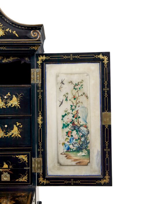 19TH CENTURY CHINESE CANTON BLACK LACQUERED DESK CABINET - ADDITIONAL PHOTO 15
