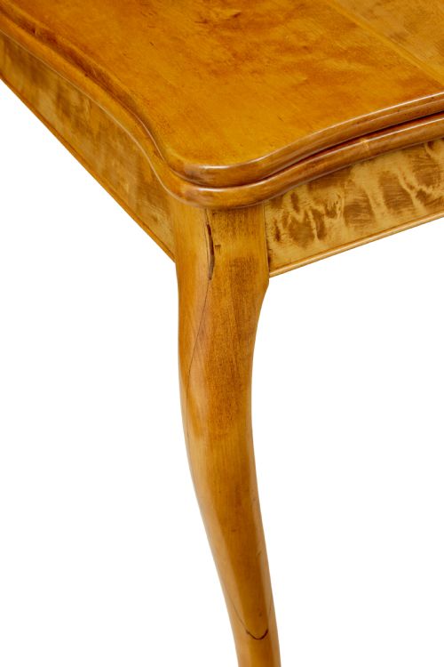 19TH CENTURY ROCOCO REVIVAL SWEDISH BIRCH TEA TABLE - ADDITIONAL PHOTO 11