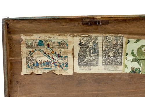 19TH CENTURY SWEDISH HAND PAINTED DOME TOP COFFER - ADDITIONAL PHOTO 3