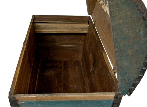 19TH CENTURY SWEDISH HAND PAINTED DOME TOP COFFER - ADDITIONAL PHOTO 7