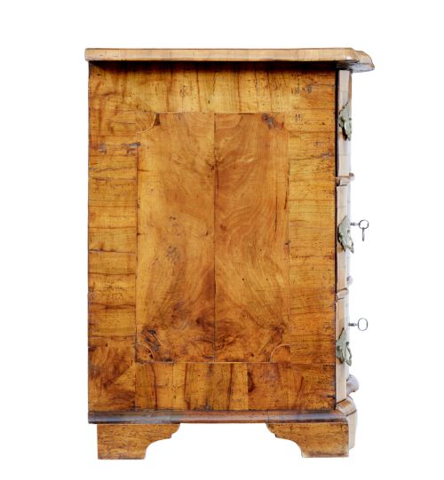 FINE QUALITY 18TH CENTURY BURR WALNUT CHEST OF DRAWERS - ADDITIONAL PHOTO 5