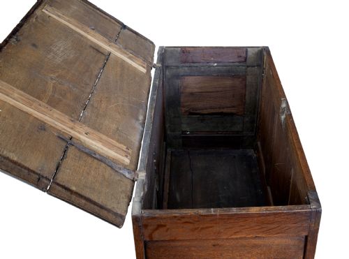 18TH CENTURY SMALL ENGLISH OAK COFFER - ADDITIONAL PHOTO 7