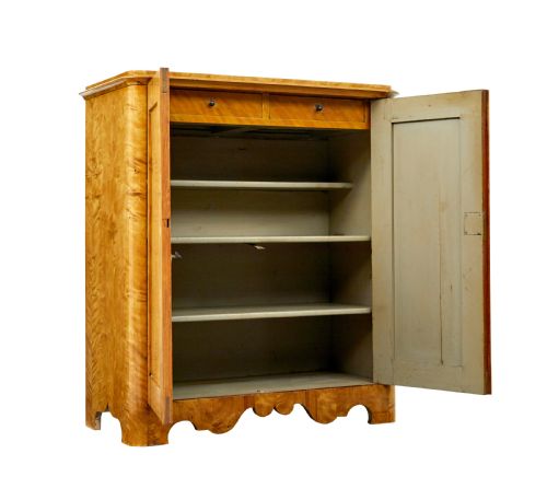 19TH CENTURY SWEDISH BIRCH CUPBOARD - ADDITIONAL PHOTO 1