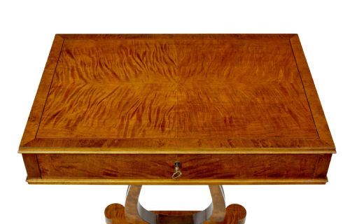 LATE 19TH CENTURY BIRCH SEWING TABLE WITH CONTENTS - ADDITIONAL PHOTO 3
