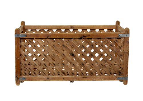 19TH CENTURY SCANDINAVIAN PINE LOG BASKET - ADDITIONAL PHOTO 4
