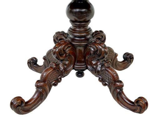 19TH CENTURY SCANDINAVIAN HAND CARVED OVAL CENTER TABLE - ADDITIONAL PHOTO 1