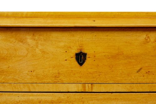 SWEDISH 19TH CENTURY EMPIRE REVIVAL BIRCH CHEST OF DRAWERS - ADDITIONAL PHOTO 7