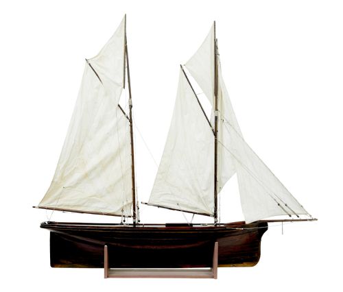 LATE 19TH CENTURY SCALE MODEL OF A WOODEN BOAT - ADDITIONAL PHOTO 2