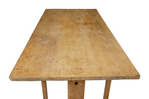 19TH CENTURY SWEDISH OAK AND PINE TRESTLE TABLE - ADDITIONAL PHOTO 5