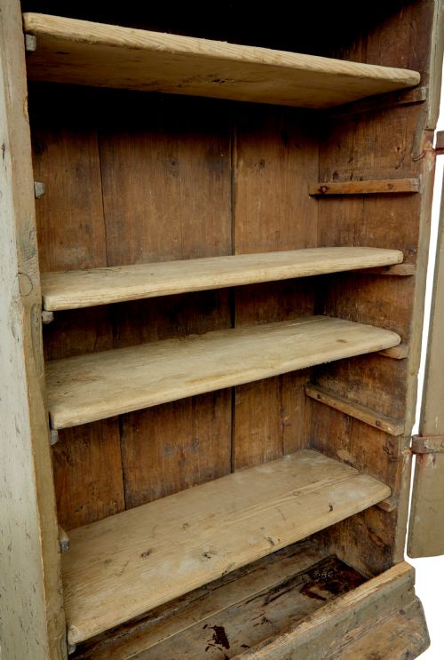 EARLY 19TH CENTURY SCANDINAVIAN CARVED PINE CUPBOARD - ADDITIONAL PHOTO 9