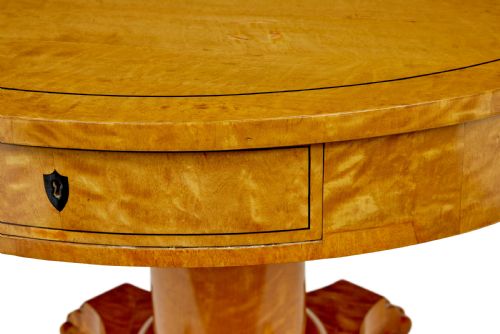 19TH CENTURY SWEDISH BIRCH CIRCULAR CENTER TABLE - ADDITIONAL PHOTO 5