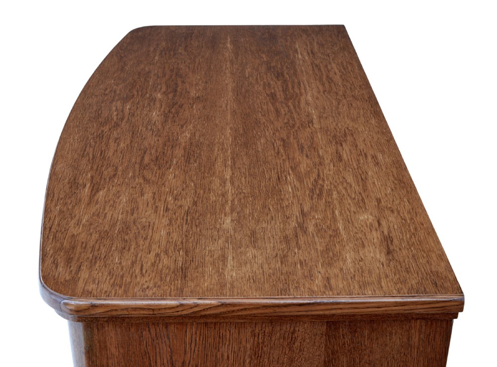 19TH CENTURY BOWFRONT OAK CHEST OF DRAWERS View IX