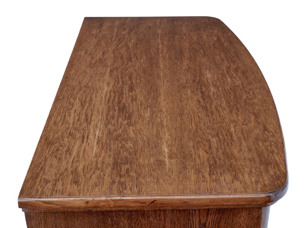 19TH CENTURY BOWFRONT OAK CHEST OF DRAWERS View X
