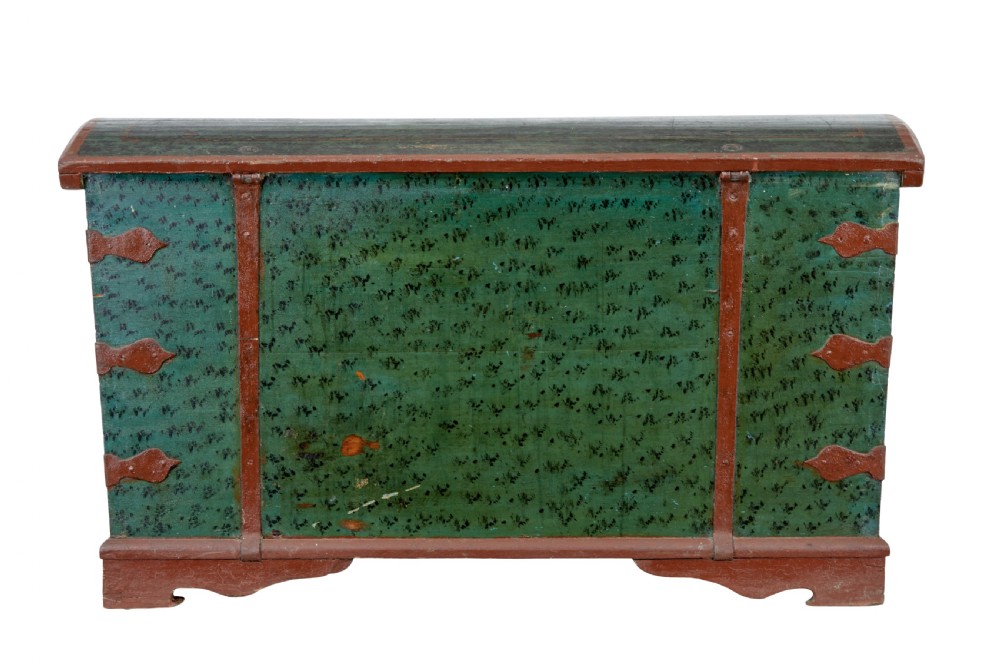 MID 19TH CENTURY HAND PAINTED SWEDISH OAK COFFER View IV
