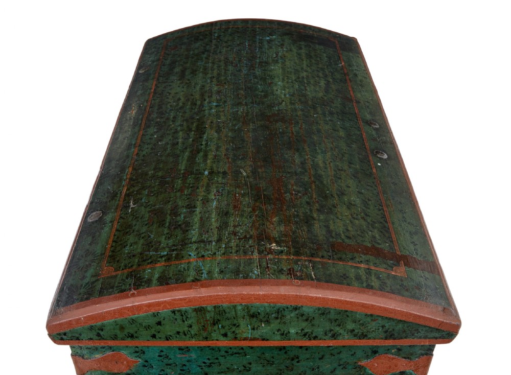 MID 19TH CENTURY HAND PAINTED SWEDISH OAK COFFER View VIII