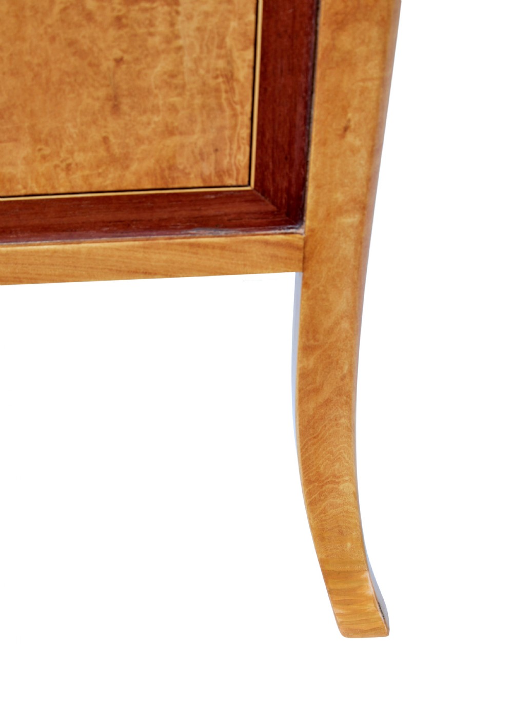 An early 20th-century Sheraton Revival satinwood pedestal desk featuring inlaid mahogany crossbanding, seven drawers with brass handles, and gently splayed legs. View X