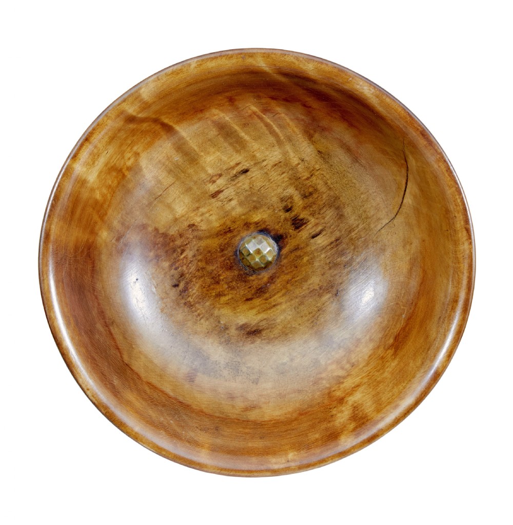 A 19th-century carved walnut tazza featuring a shallow turned bowl resting on slender columnar supports and a stepped circular base. View III