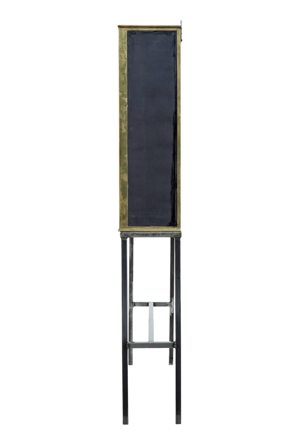 A 1920s French brass glazed display cabinet by Siegel resting on a tall dark steel base with adjustable internal glass shelves. View VII