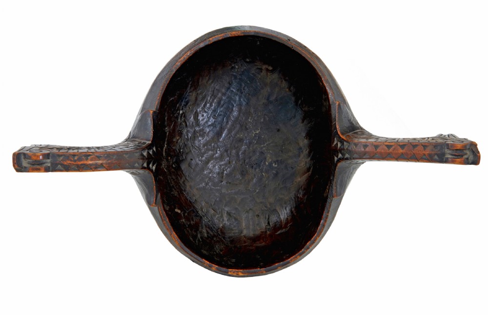 18TH CENTURY NORWEGIAN CARVED KASA ALE CUP View II
