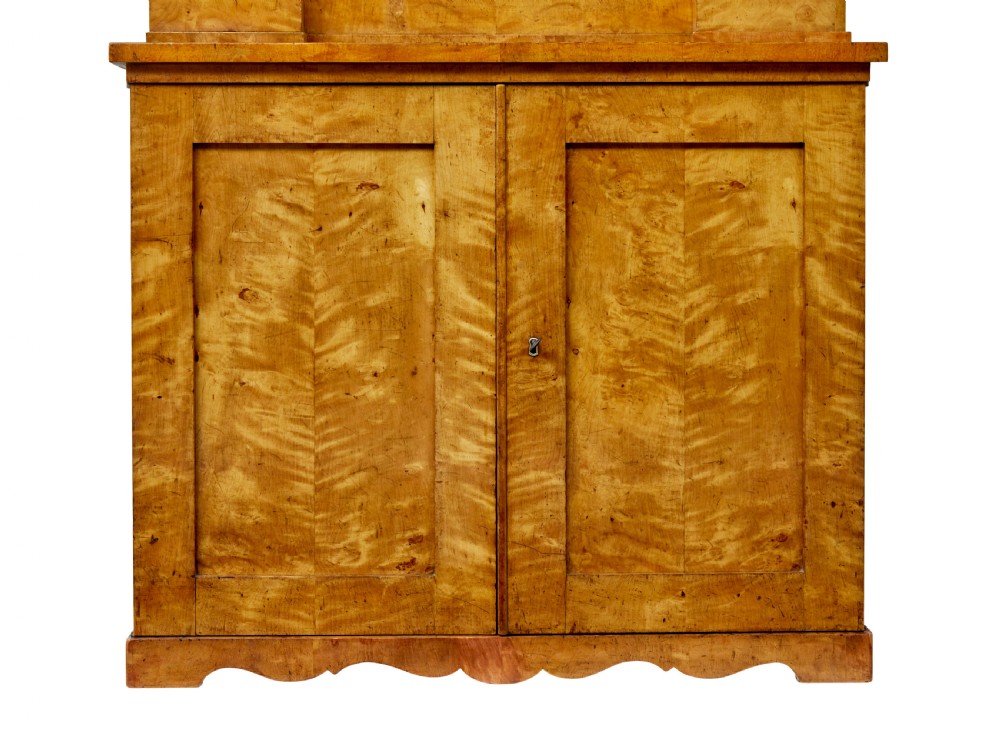 19TH CENTURY ARCHITECTURAL EMPIRE BIRCH CUPBOARD OF LARGE PROPORTIONS View IX