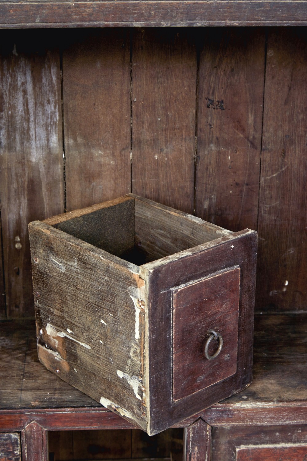 LARGE 19TH CENTURY BURMESE COLONIAL HABERDASHERY CABINET View VII