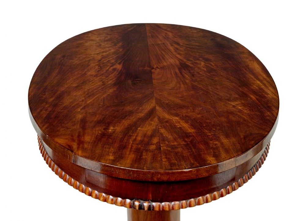 19TH CENTURY SCANDINAVIAN FLAME MAHOGANY OVAL TABLE View V