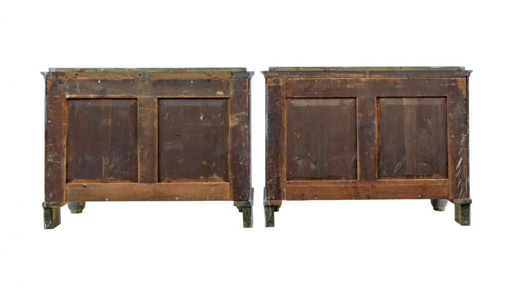 SWEDISH PAIR OF 19TH CENTURY PAINTED SERPENTINE SHAPED CHEST OF DRAWERS View IV