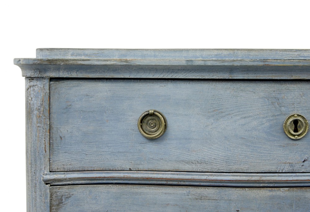 SWEDISH PAIR OF 19TH CENTURY PAINTED SERPENTINE SHAPED CHEST OF DRAWERS View VI
