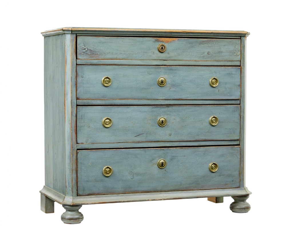 19TH CENTURY GUSTAVIAN INFLUENCED CHEST OF DRAWERS