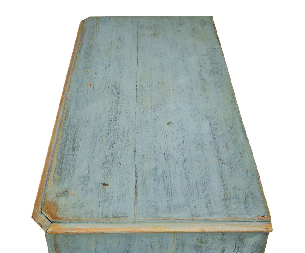 19TH CENTURY GUSTAVIAN INFLUENCED CHEST OF DRAWERS View IX