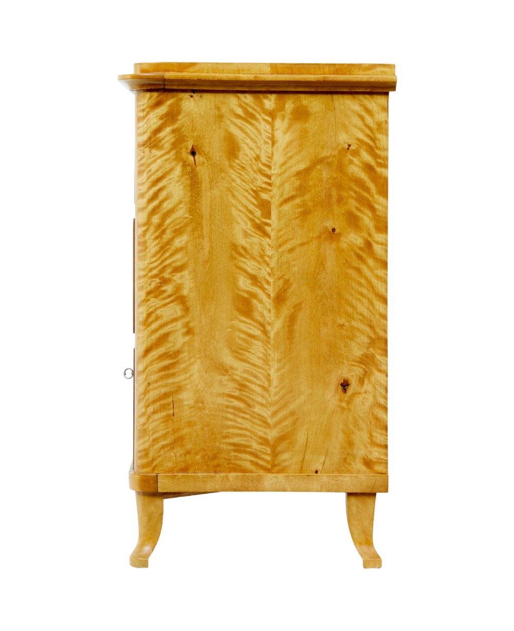 19TH CENTURY SWEDISH BIRCH 3 DRAWER CHEST View V