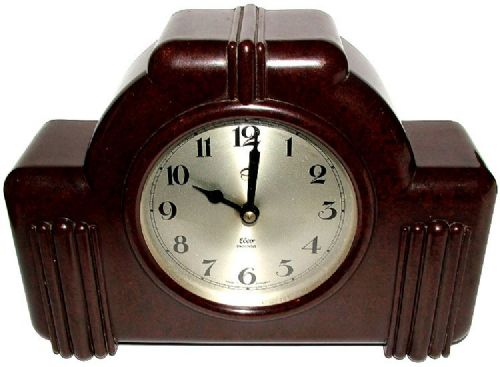 Streamline Art Deco English Bakelite Clock