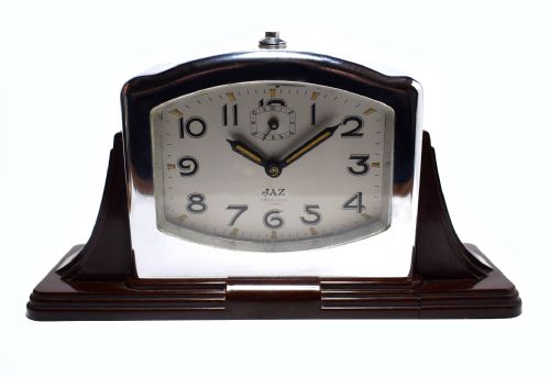 Art Deco Bakelite Streamline Clock by Jaz