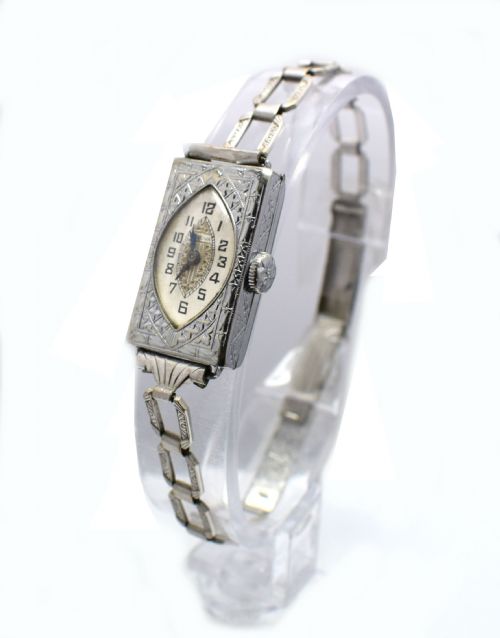 Art Deco 1925 Ladies Art Deco Bulova Wrist Watch