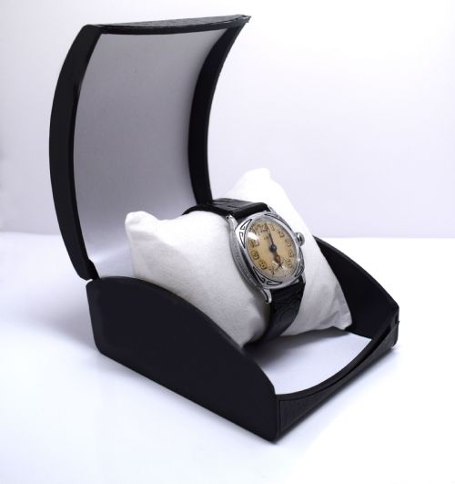 fig 1. Stunning Art Deco White Gold Filled Gents Wristwatch by Elgin