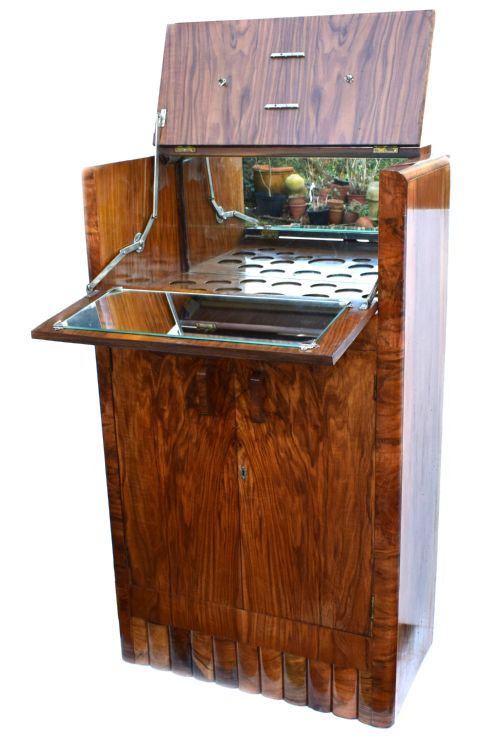 1930'S Art Deco Fitted Walnut Cocktail Cabinet