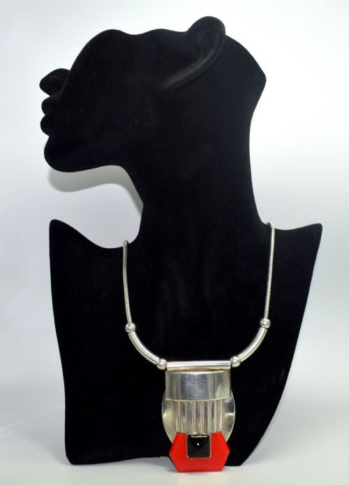 ART DECO MODERNIST GALALITH NECKLACE - ADDITIONAL PHOTO 1